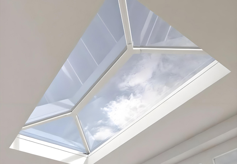 Fixed skylight