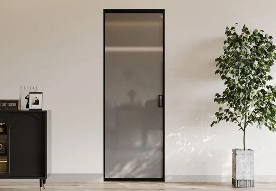 Swing door